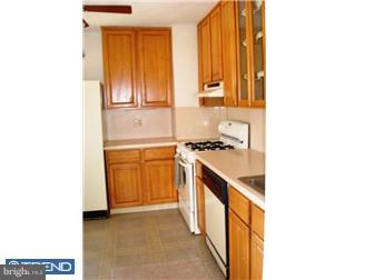 20 Amsterdam Road Hamilton, NJ 08620 - Photo 3 of 6 Kitchen