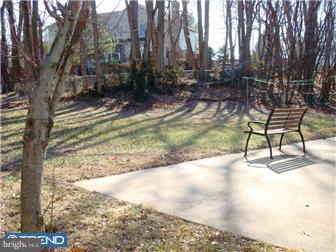 20 Amsterdam Road Hamilton, NJ 08620 - Photo 6 of 6 Exterior Back