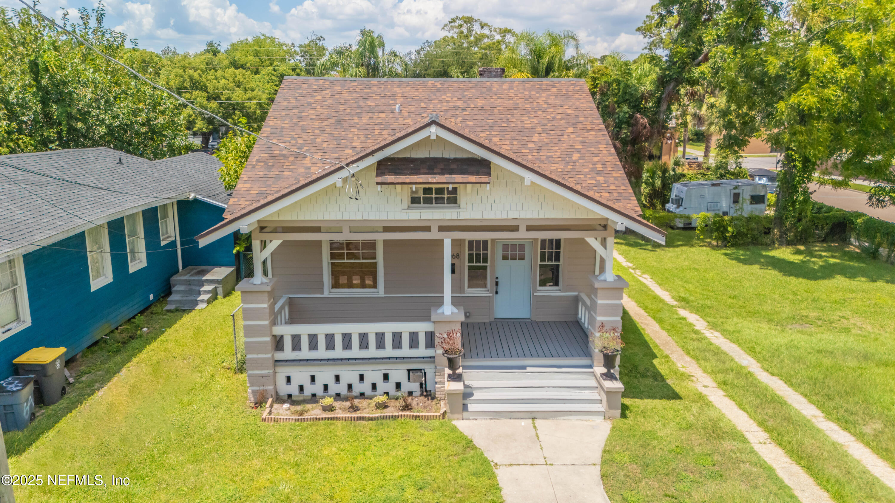 2068 Redwing Street Jacksonville, FL 32206 - Photo 21 of 26 a view of house with a swimming pool