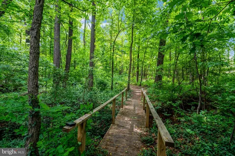 $414,900 | 2230 George C Marshall Drive, Unit 305, Falls Church, VA 22043