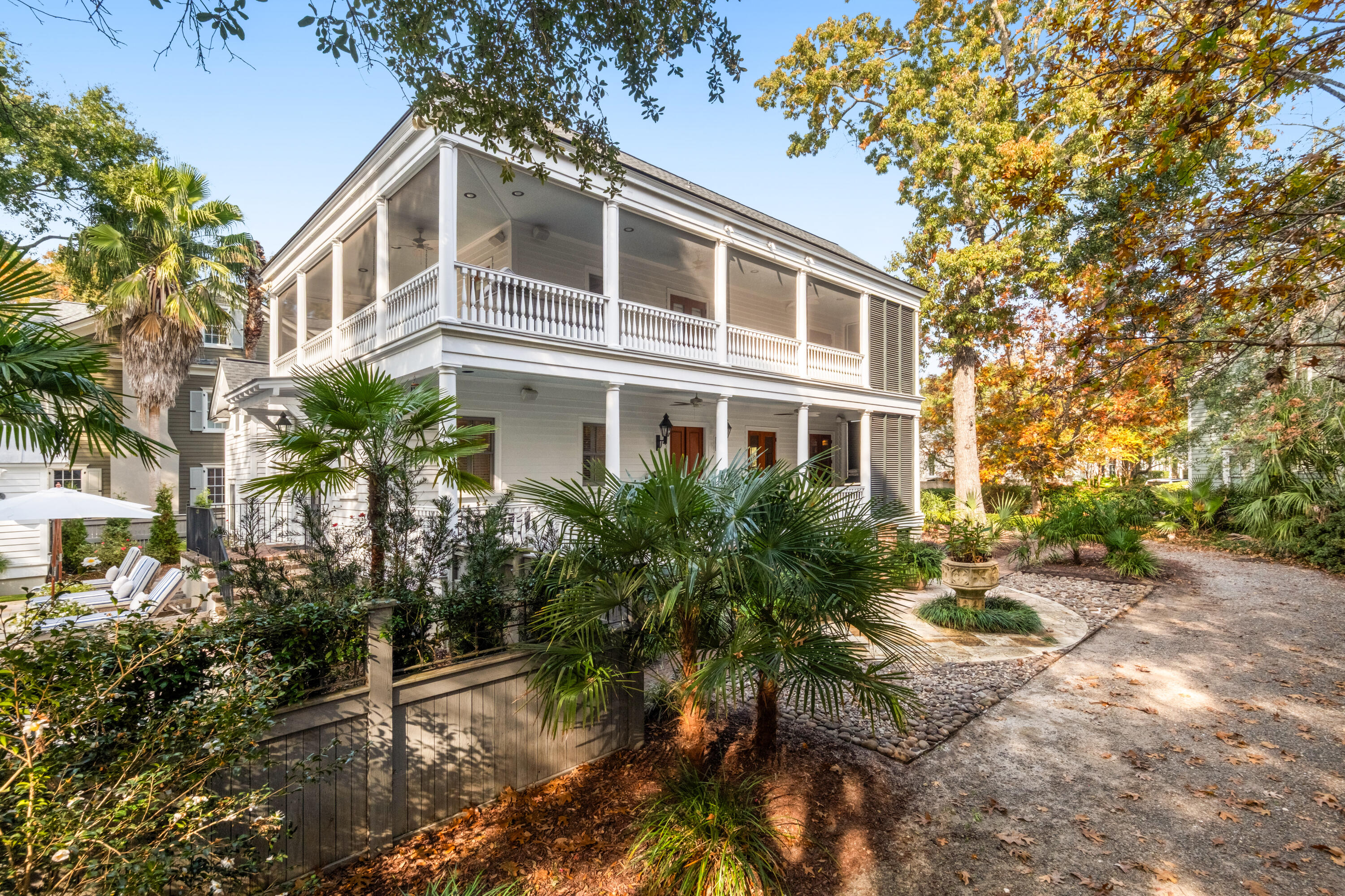 31 Frogmore Road Mount Pleasant, SC 29464 - Photo 2 of 41 31 Frogmore Rd_Eterna_Media-3