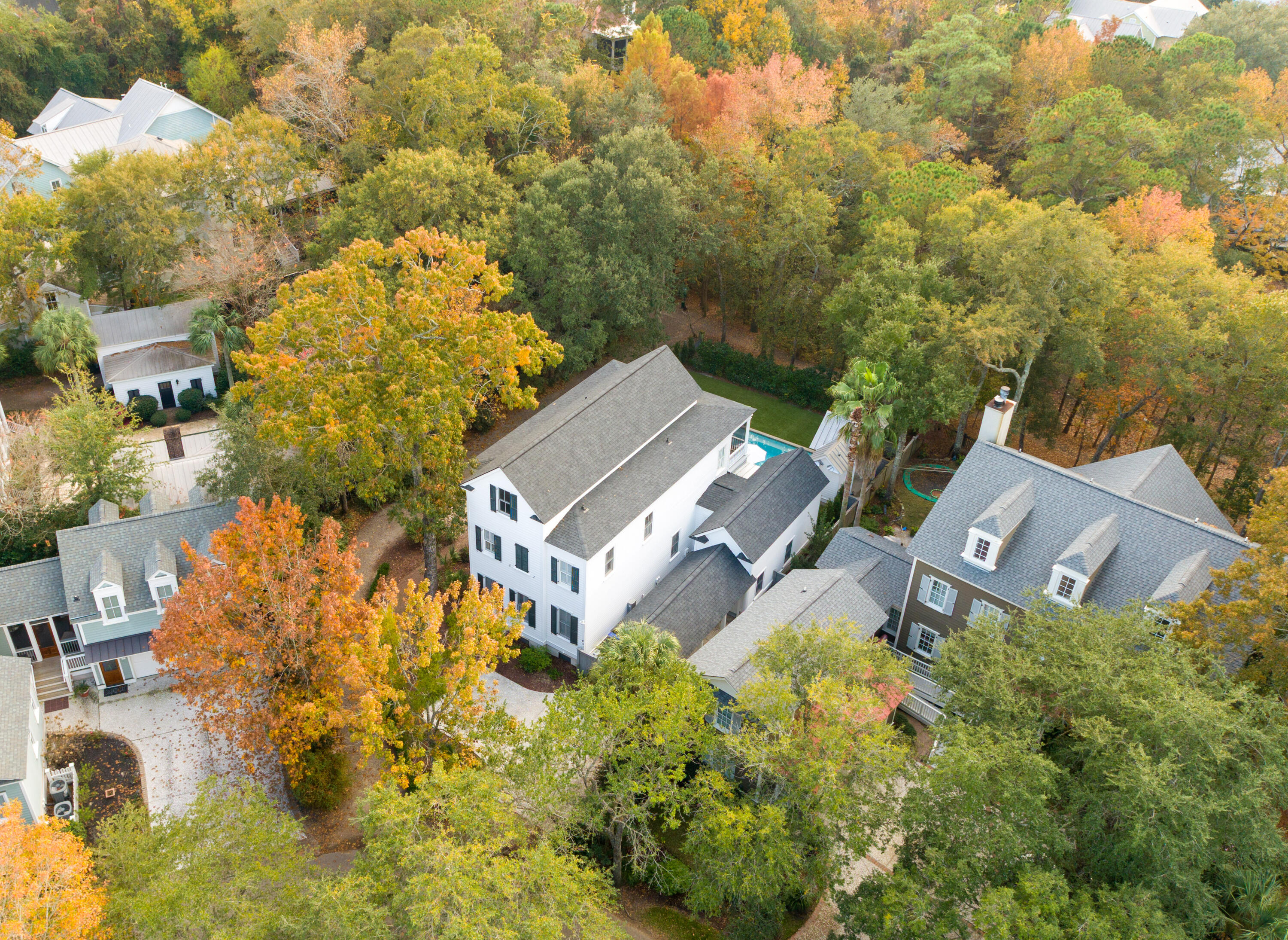 31 Frogmore Road Mount Pleasant, SC 29464 - Photo 38 of 41 31 Frogmore Rd_Eterna_Media-71