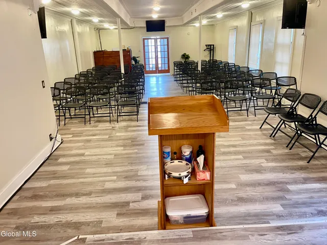 $149,900 | 870 Albany Street, Schenectady, NY 12307