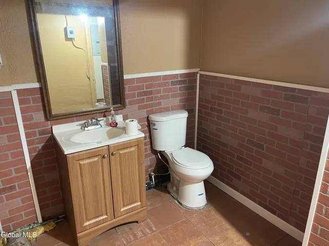 $149,900 | 870 Albany Street, Schenectady, NY 12307