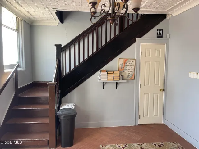 $149,900 | 870 Albany Street, Schenectady, NY 12307