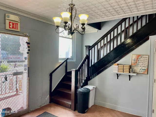 $149,900 | 870 Albany Street, Schenectady, NY 12307