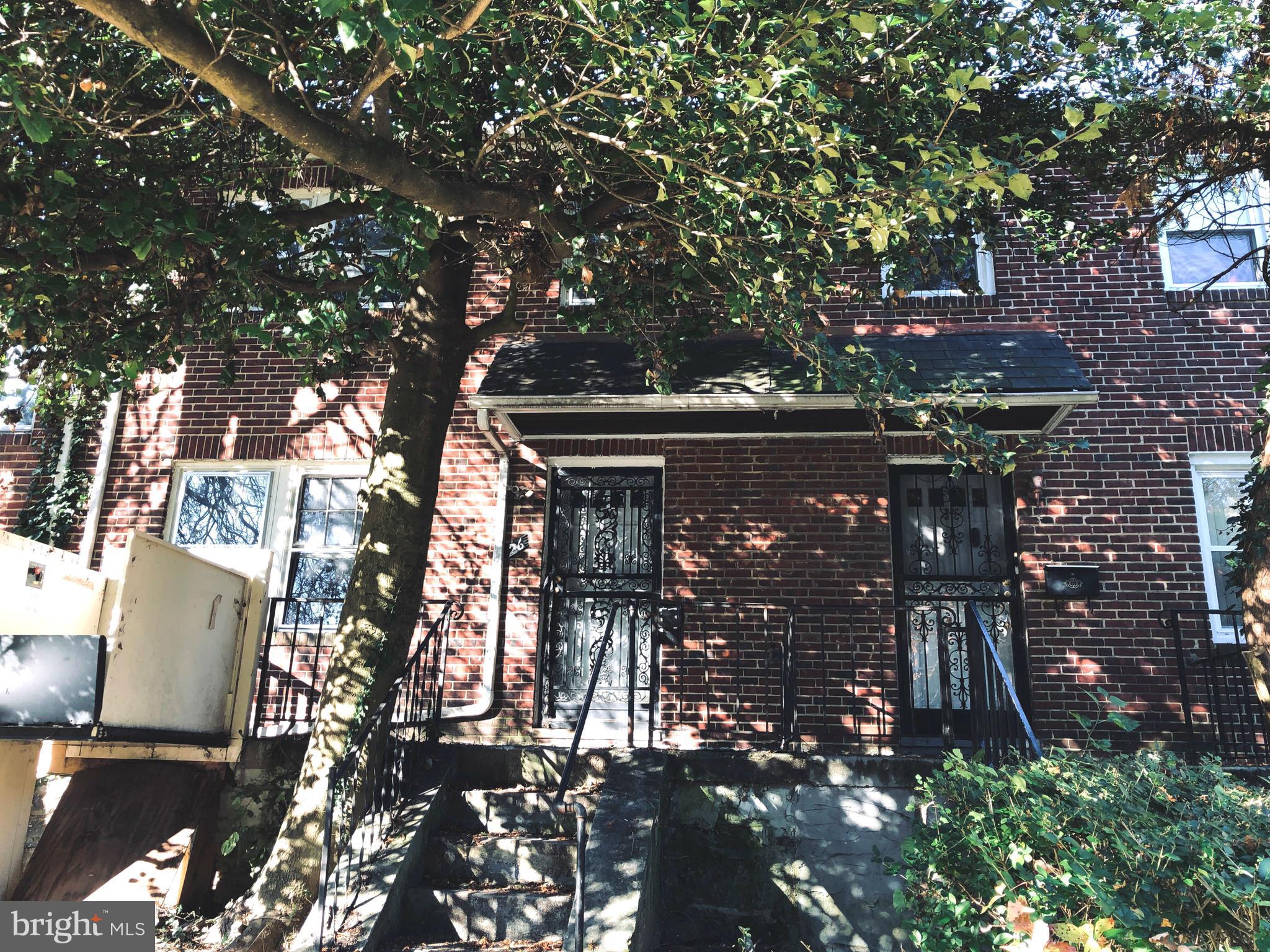 26 South Rosedale Street Baltimore, MD 21229 - Photo 1 of 11 Front