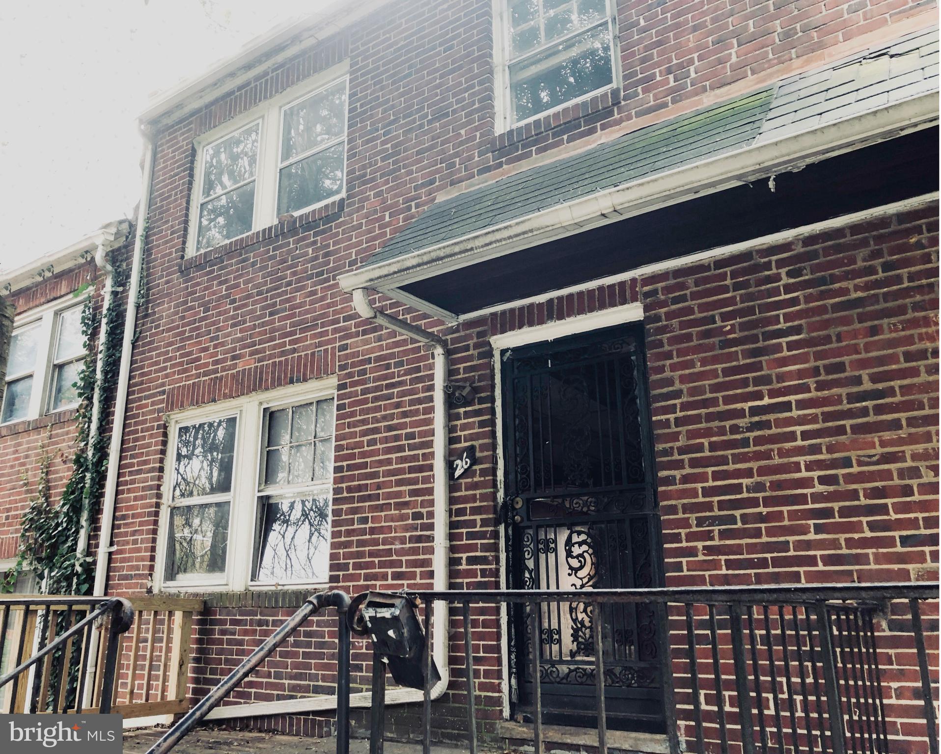 26 South Rosedale Street Baltimore, MD 21229 - Photo 2 of 11 Front