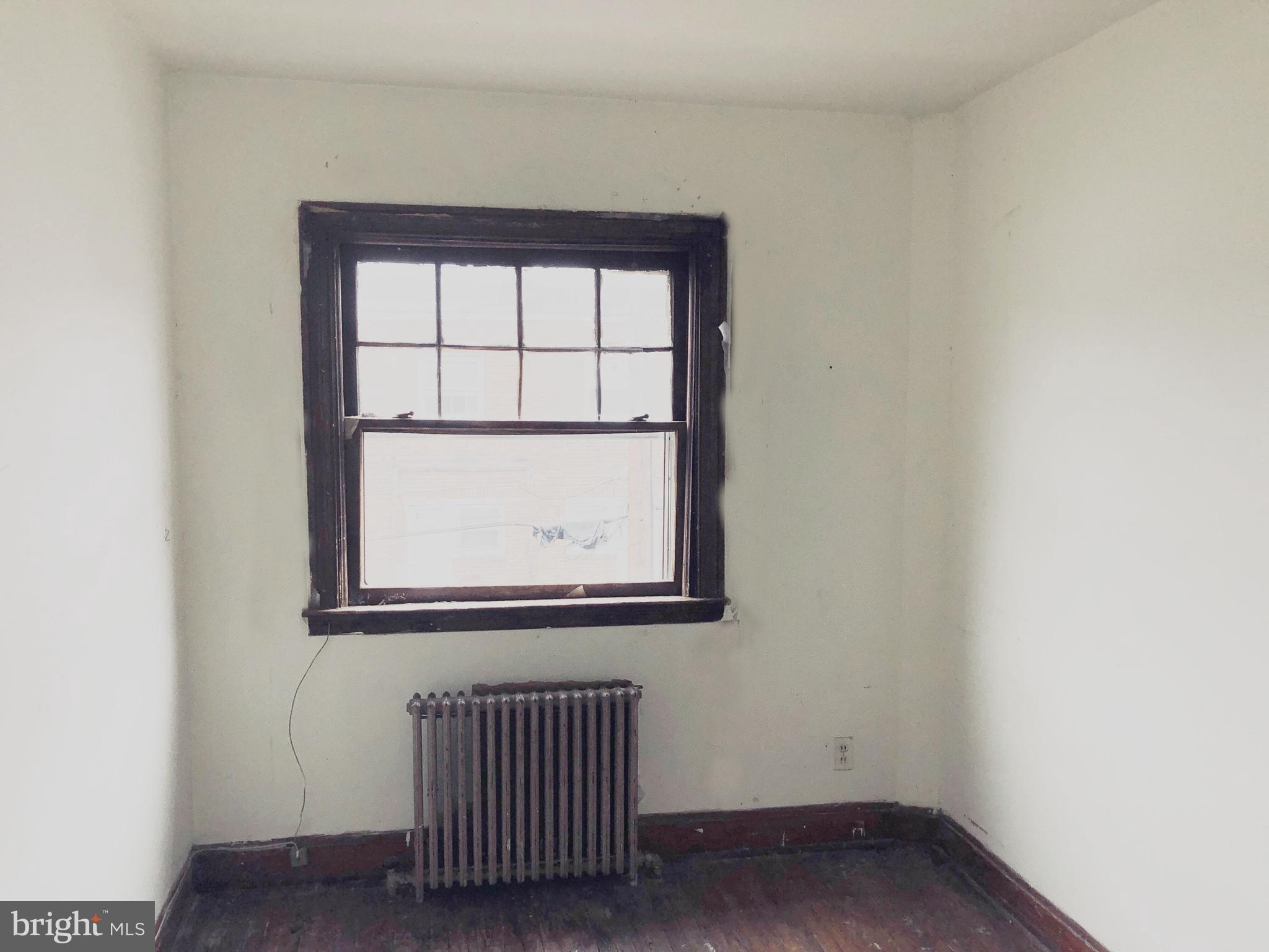 26 South Rosedale Street Baltimore, MD 21229 - Photo 10 of 11 Interior