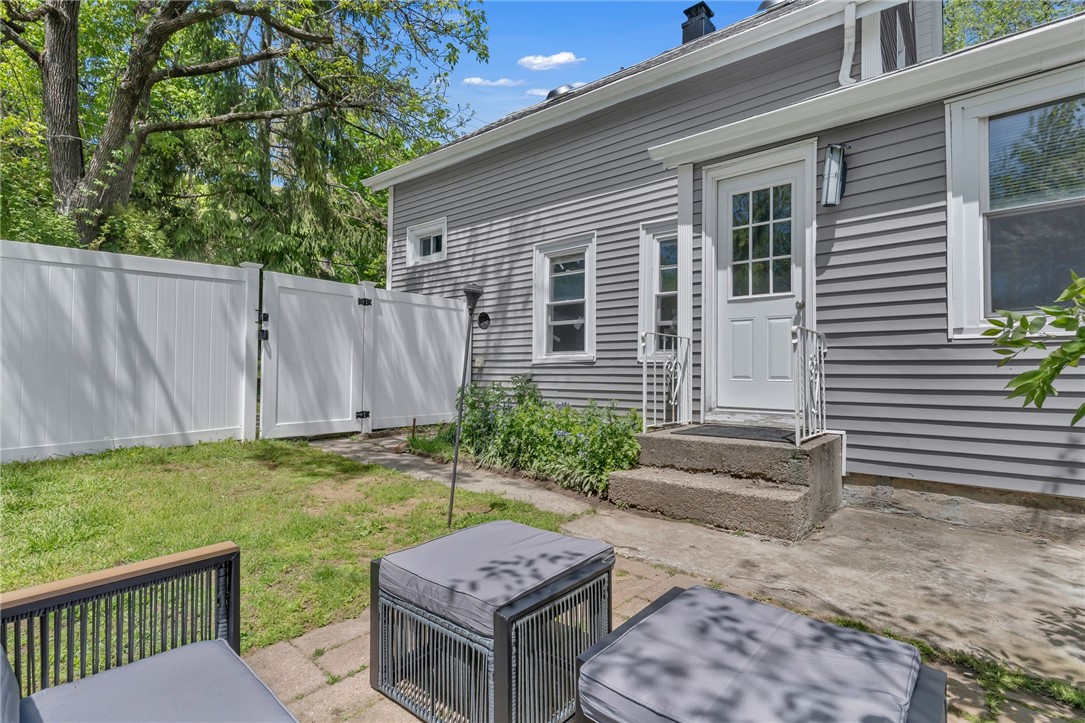 19 Hardwick Street Cumberland, RI 02864 - Photo 31 of 40