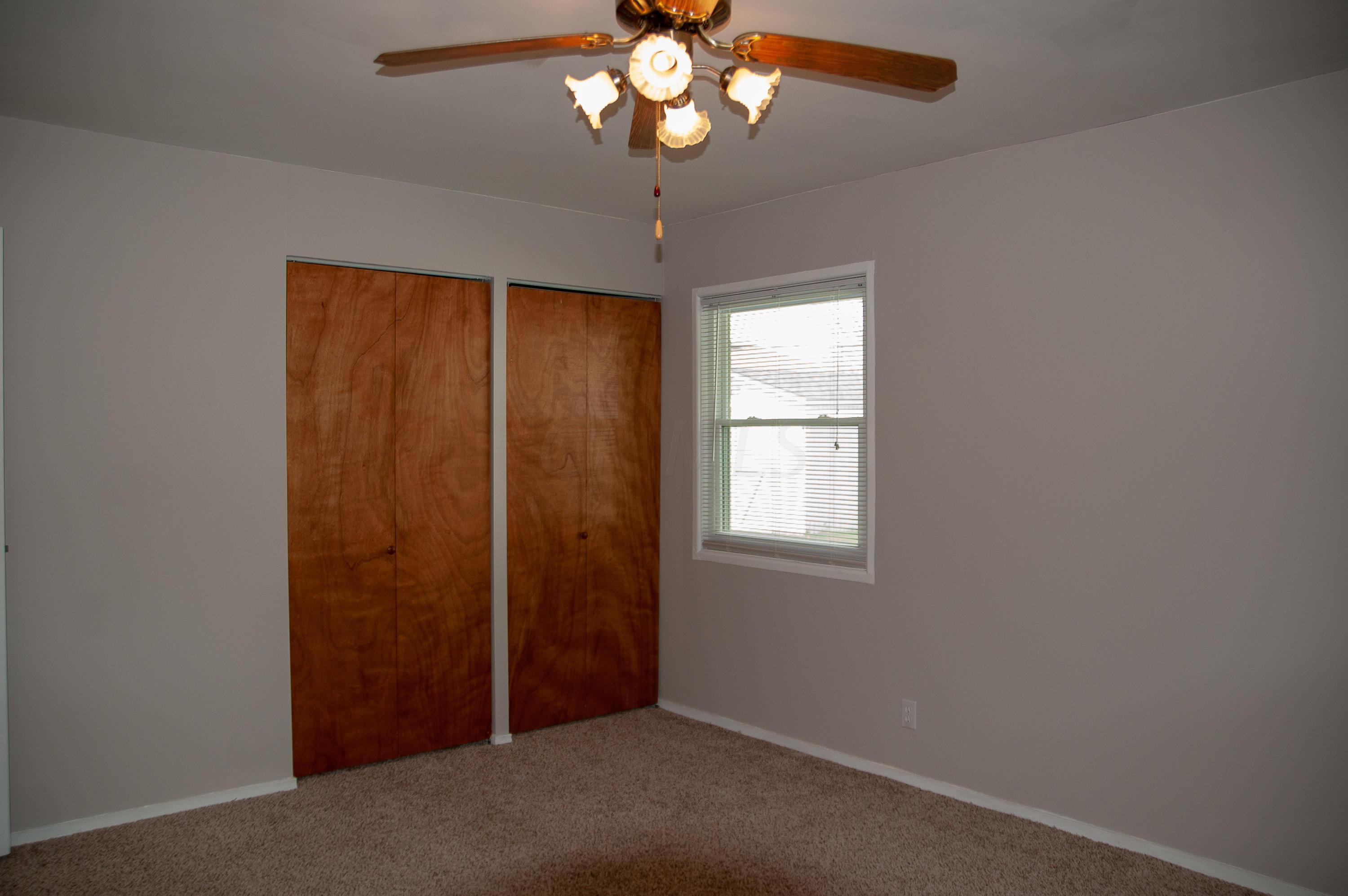 513 Lombard Road Columbus, OH 43228 - Photo 18 of 27 Gallery Image 18