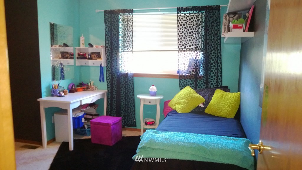 1301 231st Street Southeast Bothell, WA 98021 - Photo 5 of 15