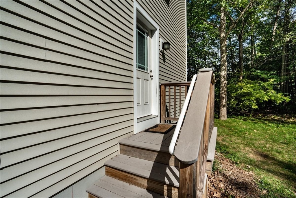 61 Blake Road Epping, NH 03042 - Photo 39 of 41 a view of outdoor space with seating