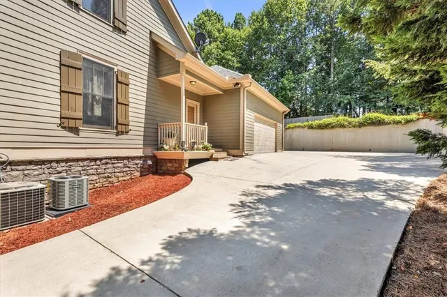 $629,999 | 1004 Fairway 7, Villa Rica, GA 30180