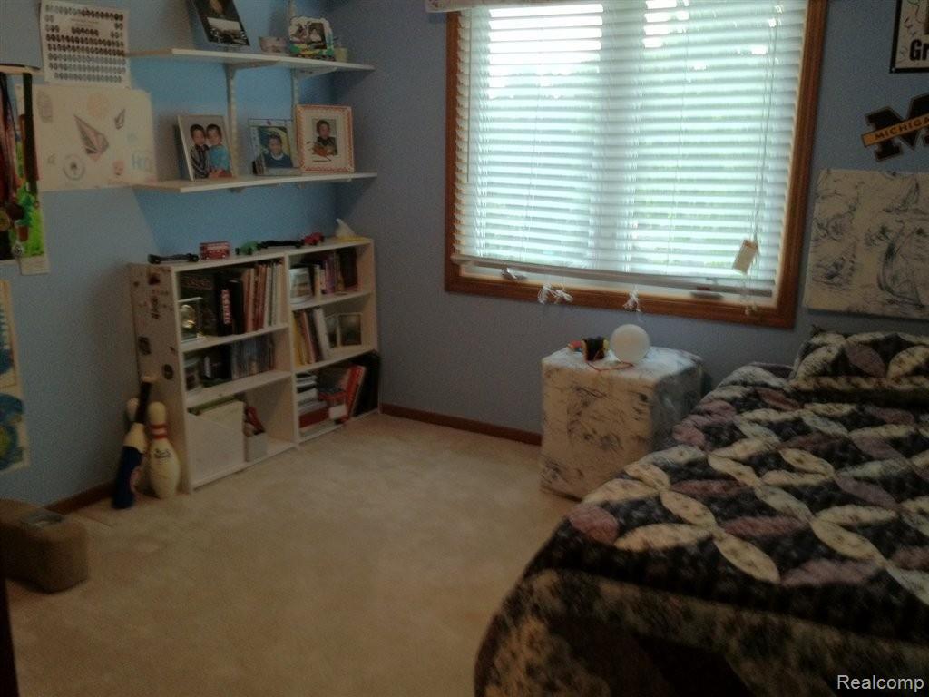 2154 Kennedy Drive Rochester, MI 48309 - Photo 6 of 10 Bedroom 1.jpg