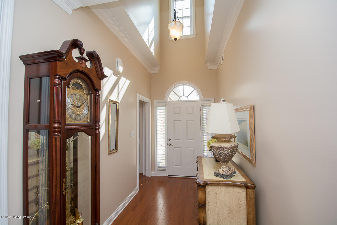 904 Ridge Point Drive Louisville, KY 40299 - Photo 5 of 37 2 Story Entry Foyer