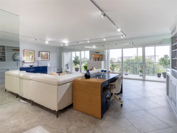 $3,300 | 2850 North Palm Aire Drive, Unit 601, Pompano Beach, FL 33069