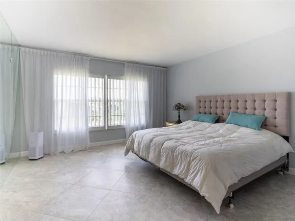 $3,300 | 2850 North Palm Aire Drive, Unit 601, Pompano Beach, FL 33069