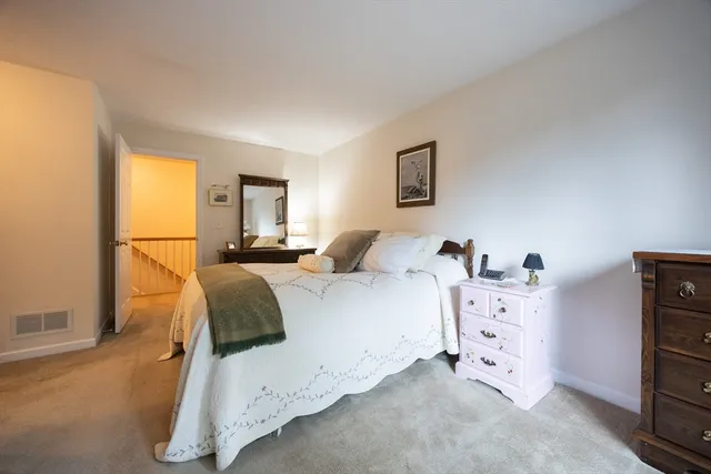 $555,000 | 2 Kingson Lane, Unit 2, Medway, MA 02053