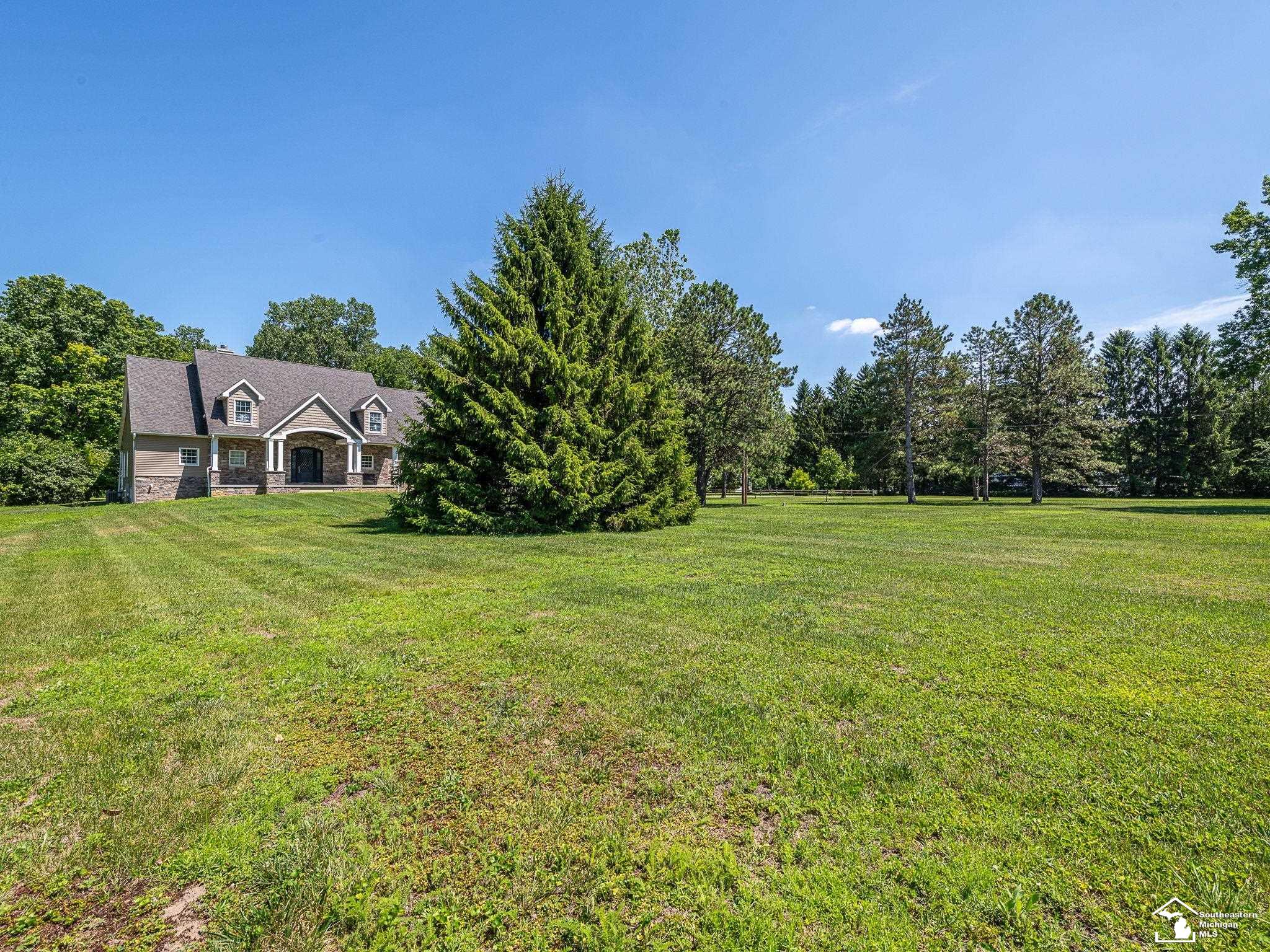8340 Adler Road Lambertville, MI 48144 - Photo 8 of 15