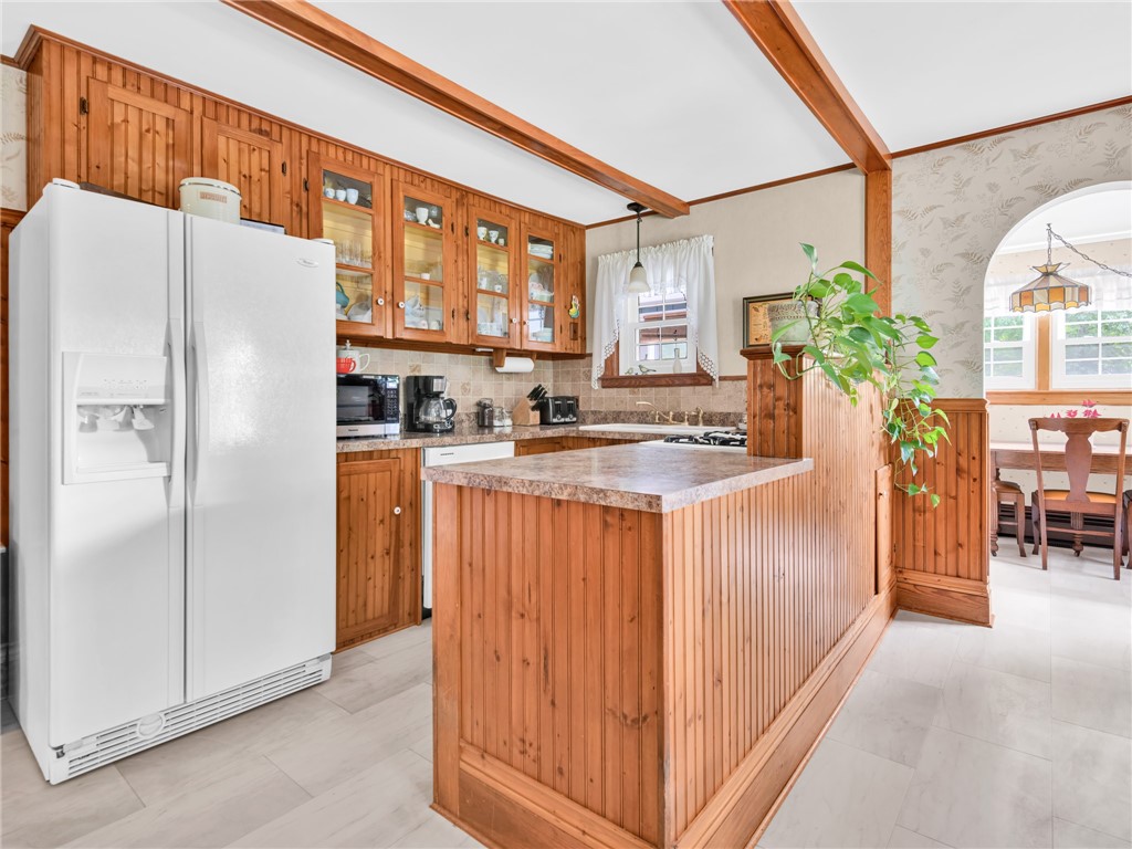 335 Eagle Peak Road Burrillville, RI 02859 - Photo 11 of 35 Kitchen