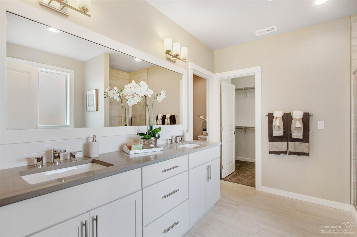3517 Southwest Antelope Court Redmond, OR 97756 - Photo 18 of 24 Additional Photo