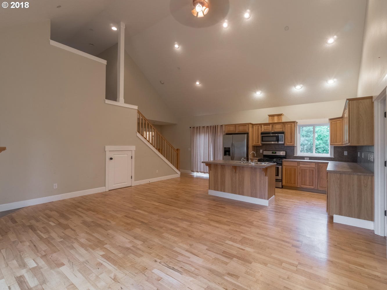 302B Ridings Avenue Molalla, OR 97038 - Photo 6 of 28 Gallery Image 6