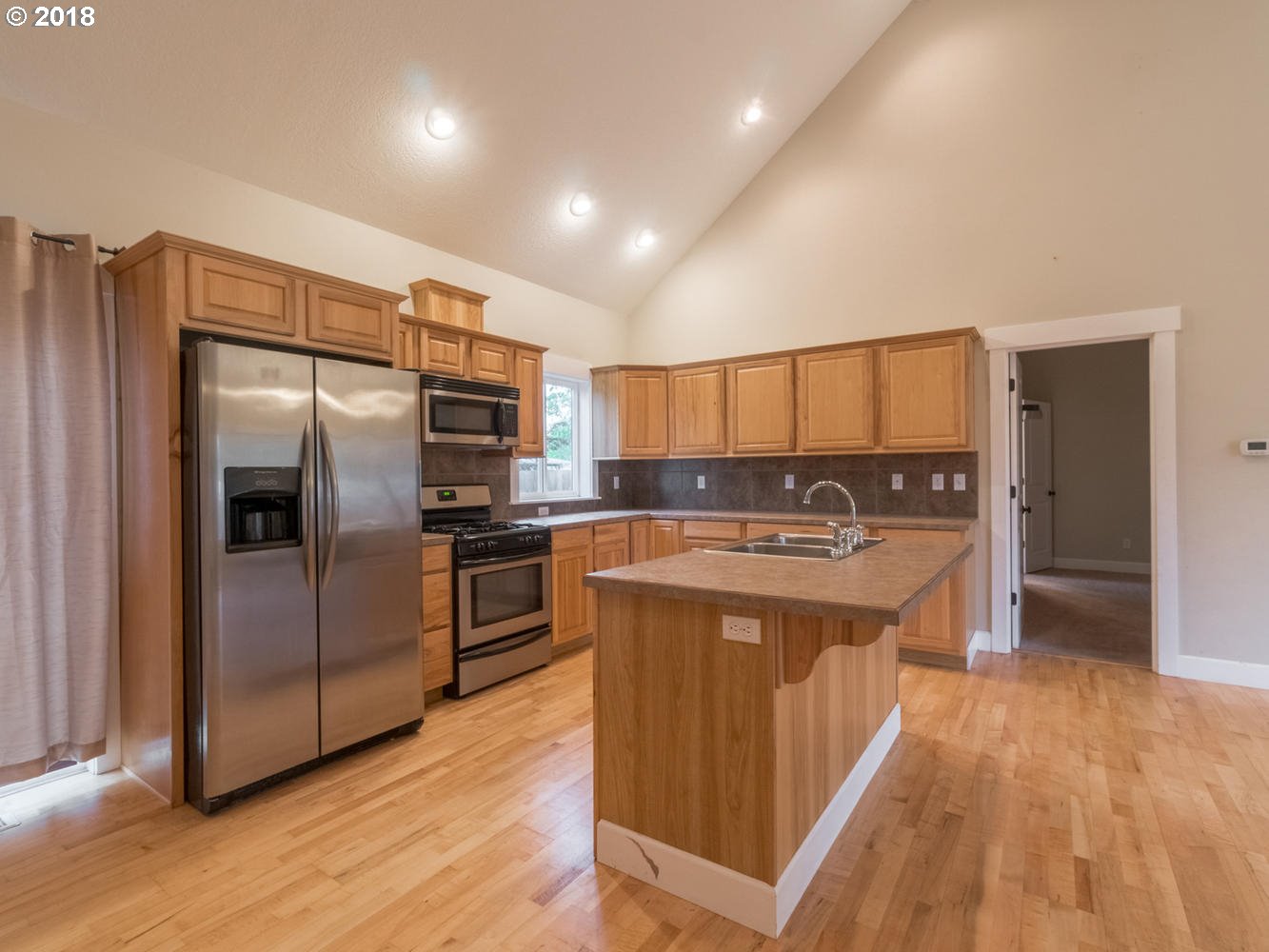 302B Ridings Avenue Molalla, OR 97038 - Photo 9 of 28 Gallery Image 9