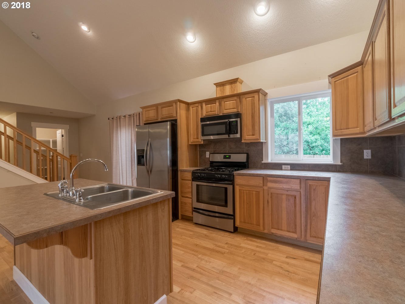 302B Ridings Avenue Molalla, OR 97038 - Photo 10 of 28 Gallery Image 10