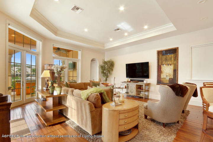 155 Commodore Drive Jupiter, FL 33477 - Photo 17 of 42 Family Room