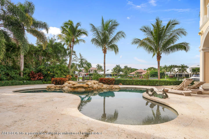 155 Commodore Drive Jupiter, FL 33477 - Photo 38 of 42 pool and spa
