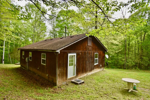 $299,000 | 2759 East County Road 1025 South, Marengo, IN 47140