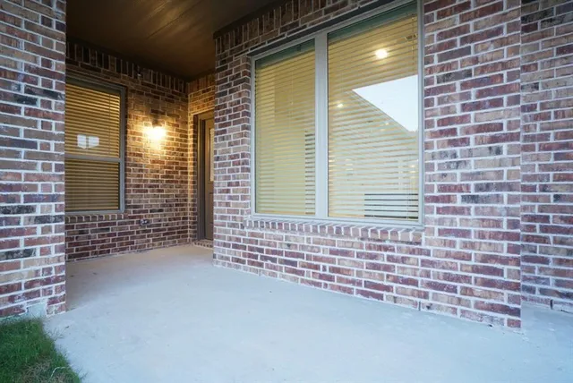 $2,800 | 4212 Foxtail Run Lane, Arlington, TX 76005