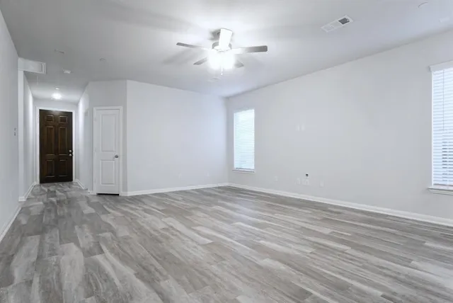 $2,800 | 4212 Foxtail Run Lane, Arlington, TX 76005