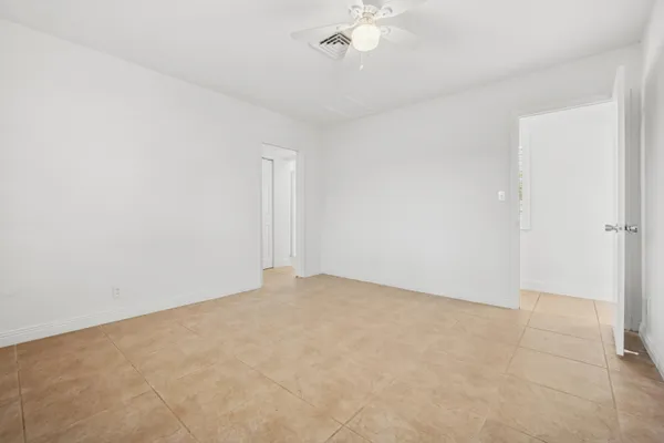 $7,000 | 2433 Northeast 24th Street, Lighthouse Point, FL 33064