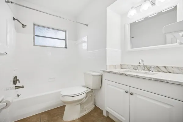 $7,000 | 2433 Northeast 24th Street, Lighthouse Point, FL 33064