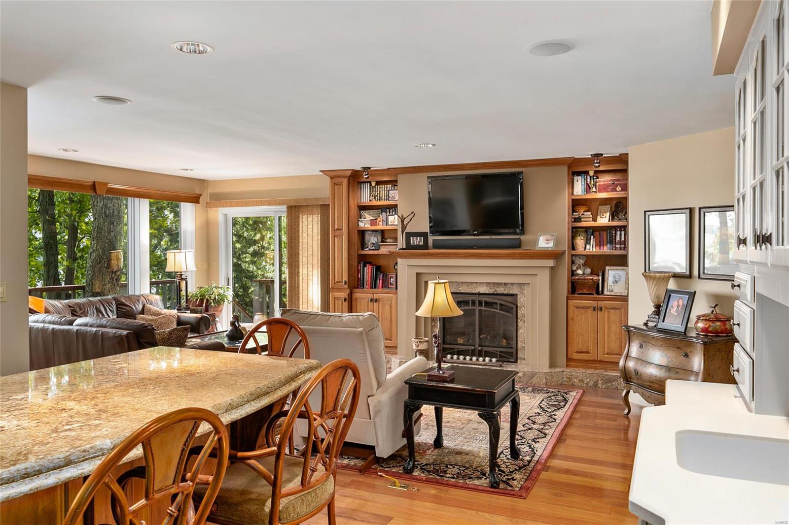 86 Solar Circle Litchfield, IL 62056 - Photo 16 of 73 Gallery Image 16
