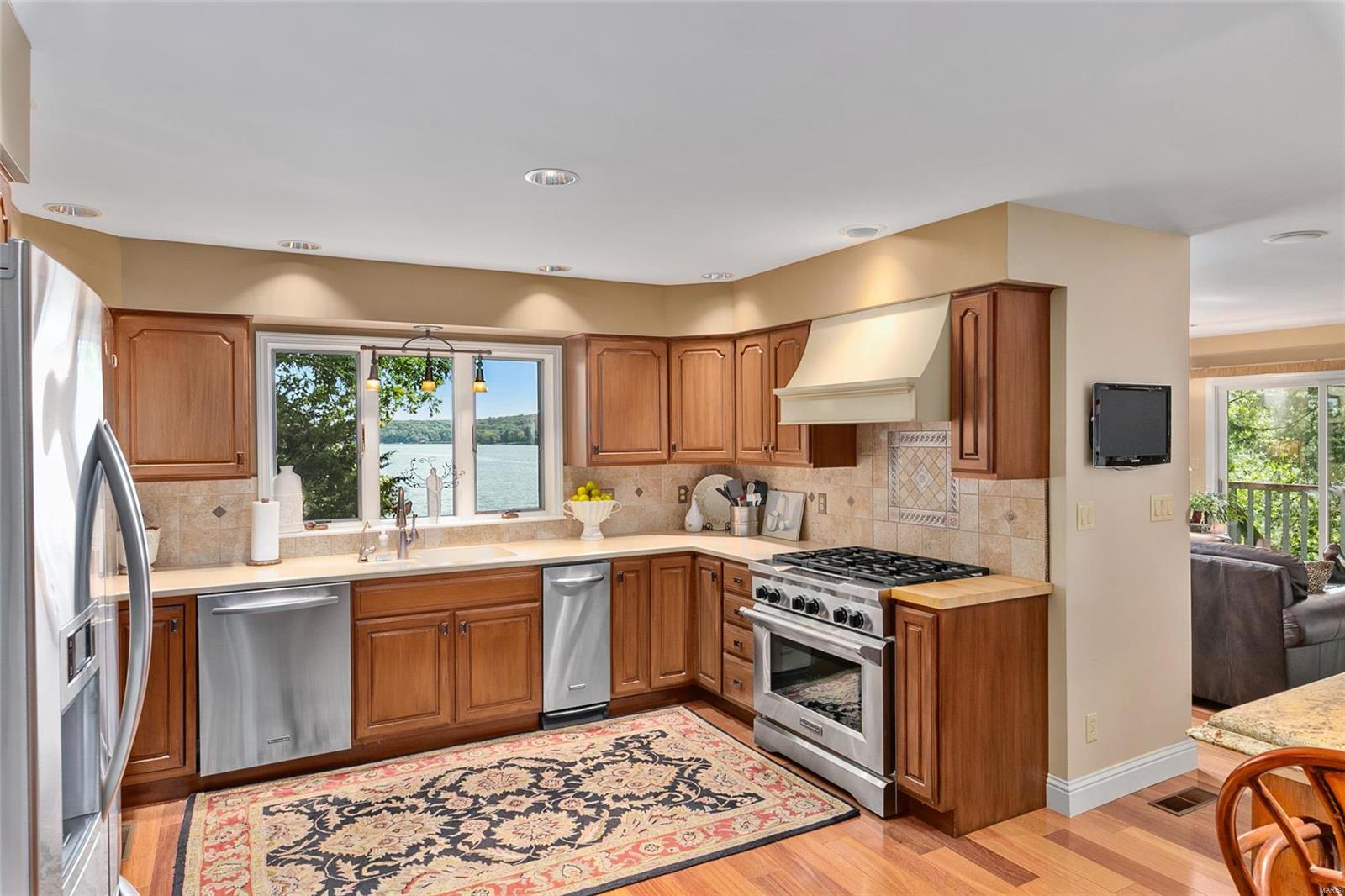 86 Solar Circle Litchfield, IL 62056 - Photo 7 of 73 Gallery Image 7