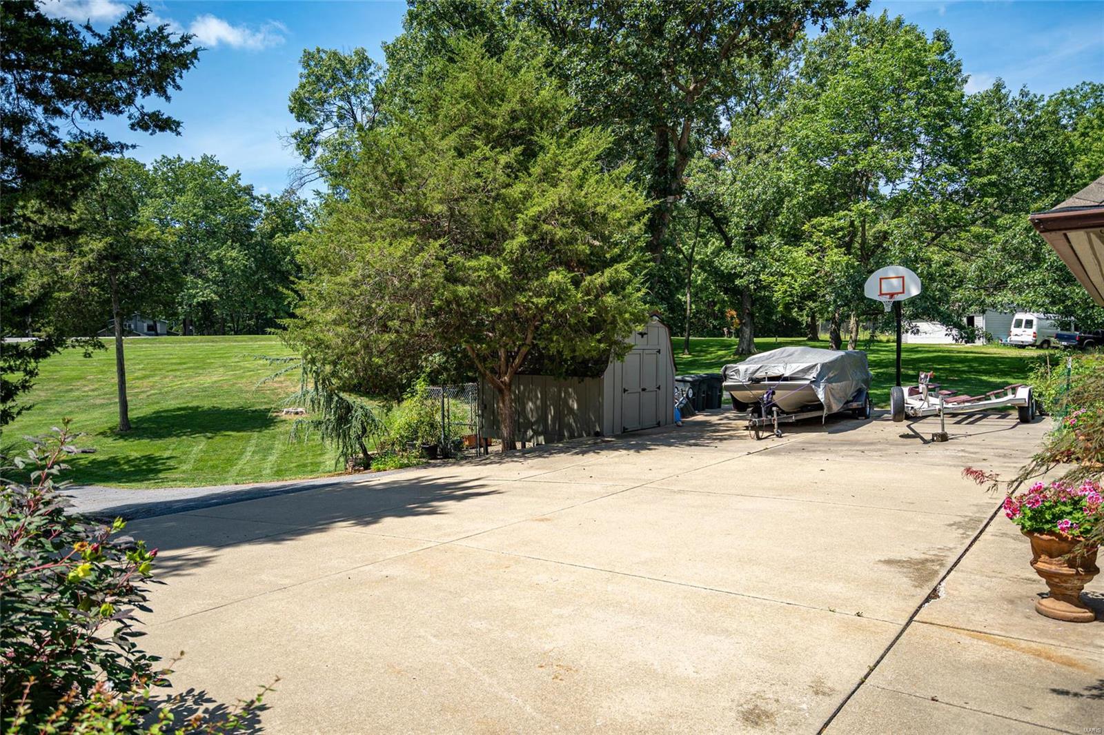 86 Solar Circle Litchfield, IL 62056 - Photo 73 of 73 Gallery Image 73