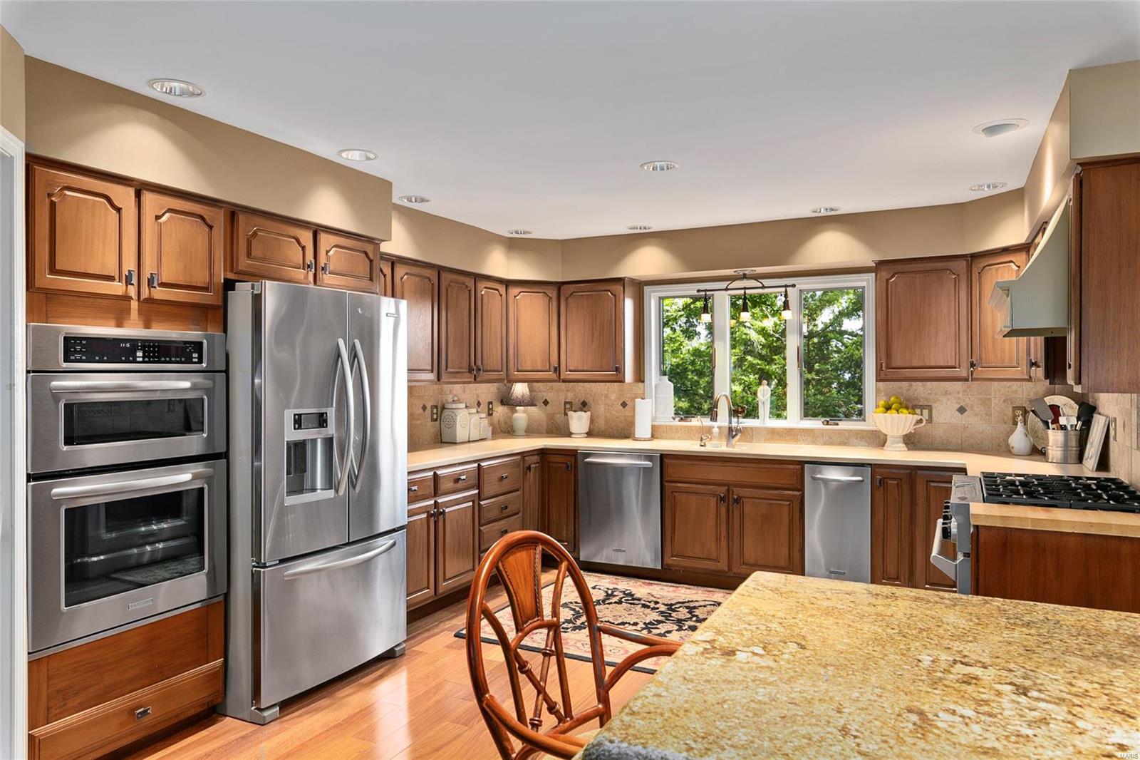 86 Solar Circle Litchfield, IL 62056 - Photo 10 of 73 Gallery Image 10