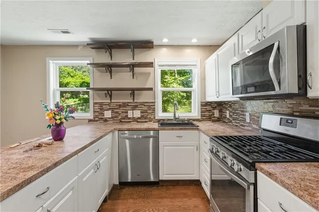 $162,000 | 6220 Lathrop Avenue, Kansas City, KS 66104