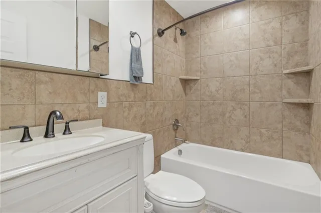 $162,000 | 6220 Lathrop Avenue, Kansas City, KS 66104