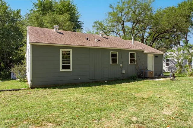 $162,000 | 6220 Lathrop Avenue, Kansas City, KS 66104