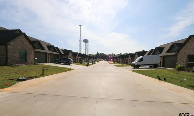 $1,800 | 10243 County Road 135, Flint, TX 75762