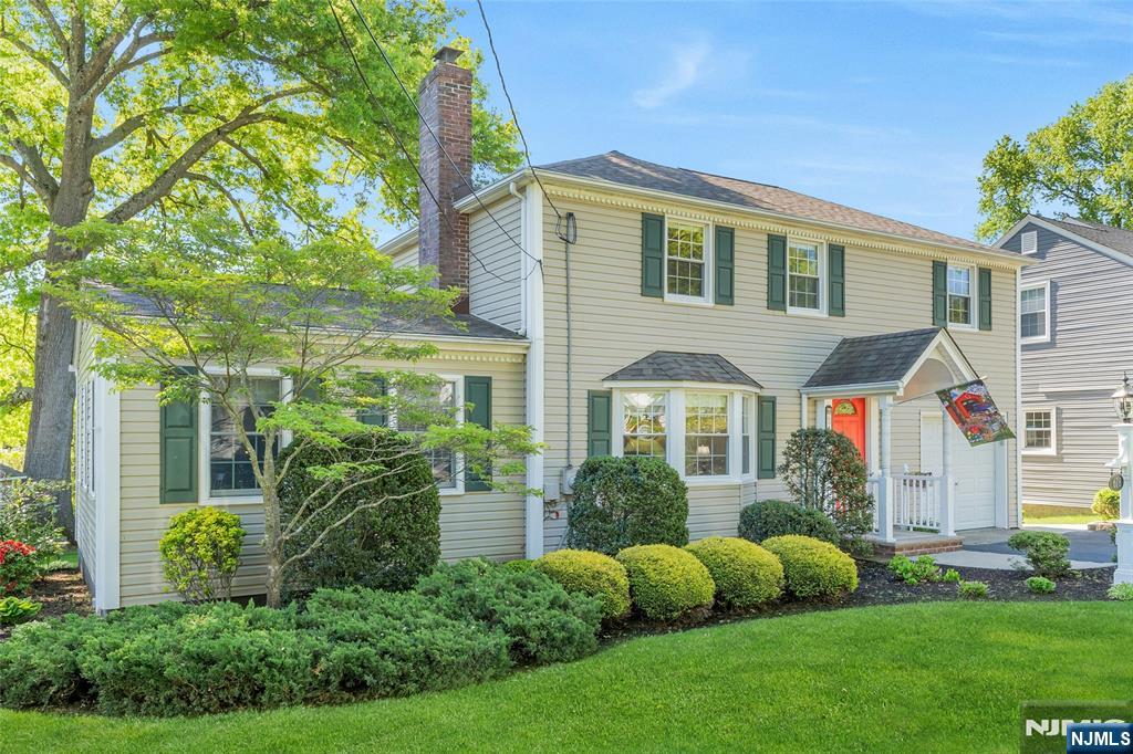 678 Millbrook Road River Edge, NJ 07661 - Photo 31 of 34