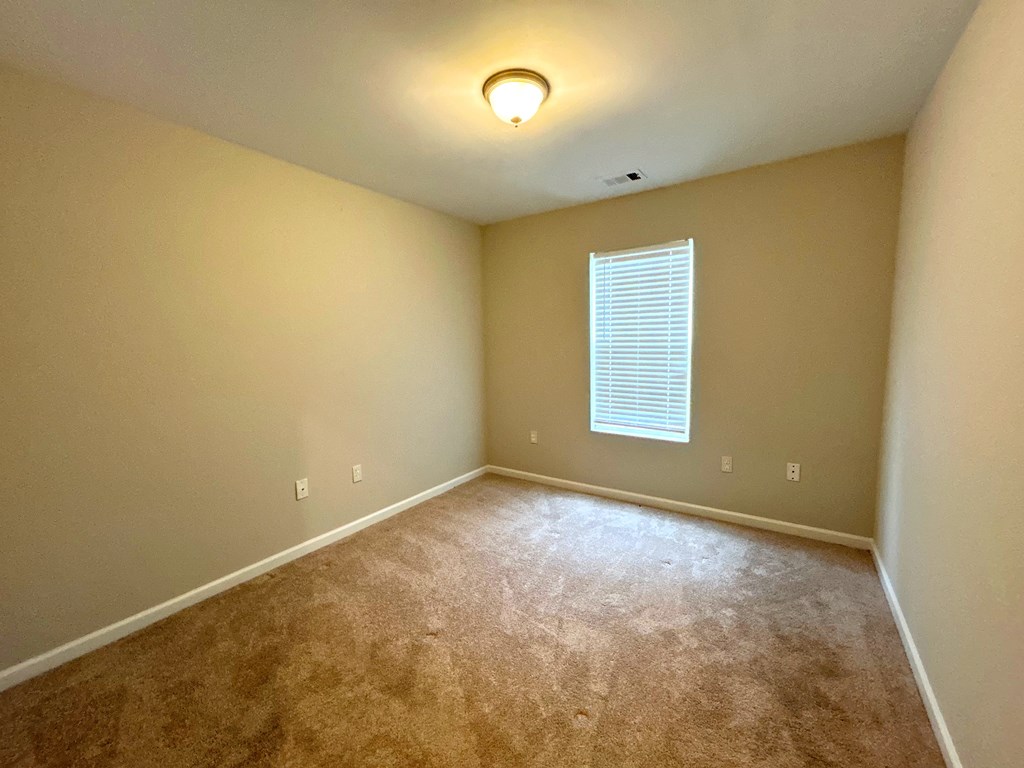 322 Old Pond Road LaGrange, GA 30241 - Photo 16 of 24 Gallery Image 16