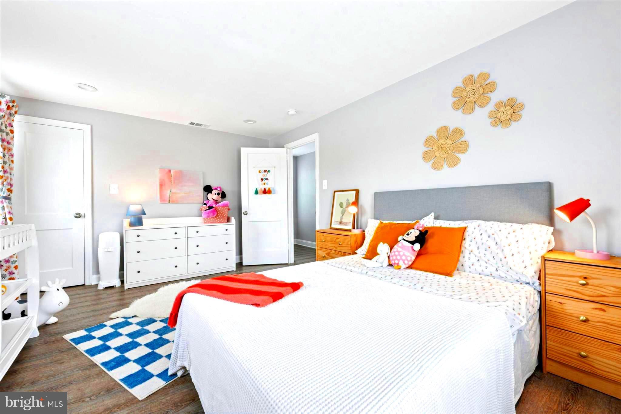 726 Brookhaven Road Wallingford, PA 19086 - Photo 18 of 30 Bedroom 2 with walk in closet