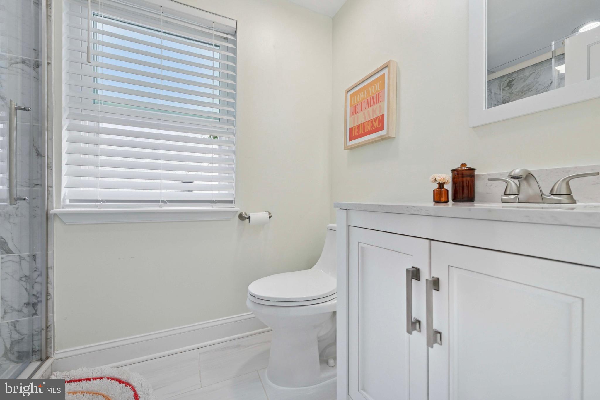 726 Brookhaven Road Wallingford, PA 19086 - Photo 20 of 30 Remodeled bath with Tub/shower combination