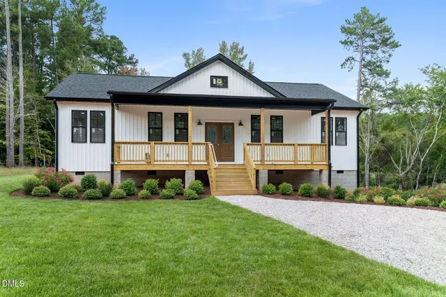 $299,999 | 105 Ali Circle, Macon, NC 27551