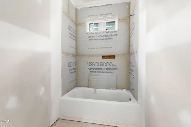 $299,999 | 105 Ali Circle, Macon, NC 27551